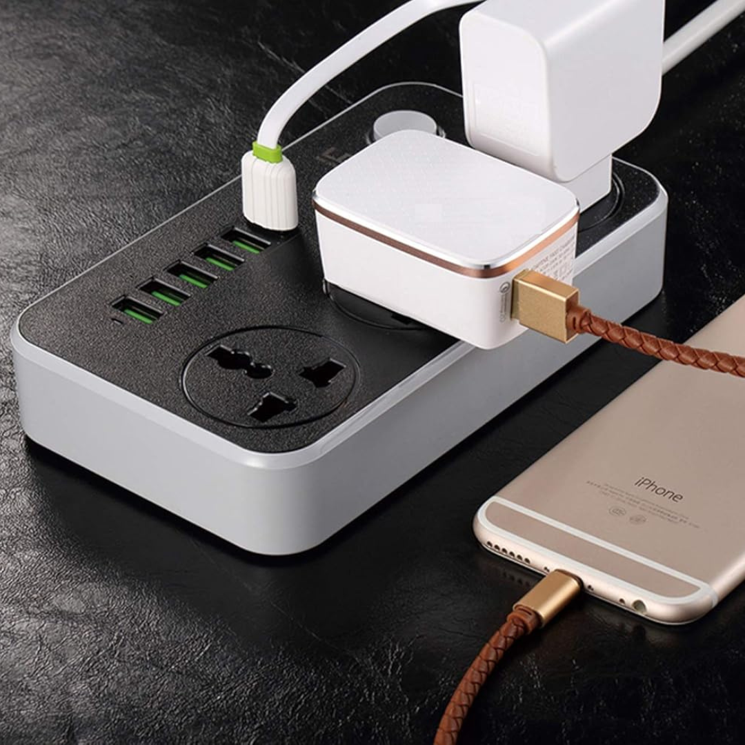 Chargeur multiport avec 3 ports de charge universels et 6 ports de charge USB