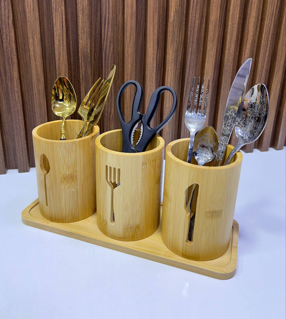 Organiseur d'ustensiles de cuisine Tesly en bambou poli